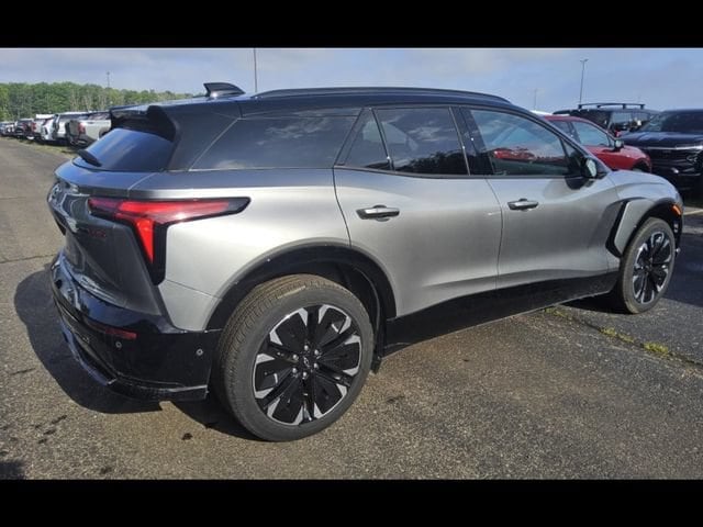 chevrolet blazer ev 2026 3GNKD1RJ0TS100957 image chevrolet blazer ev 2026 3GNKD1RJ0TS100957 image
